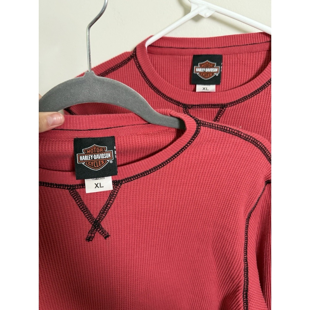 Two Harley Davidson Waffle‎ Knit Shirts Mens Sz XL Solid Red Biking Layering - Picture 2 of 11